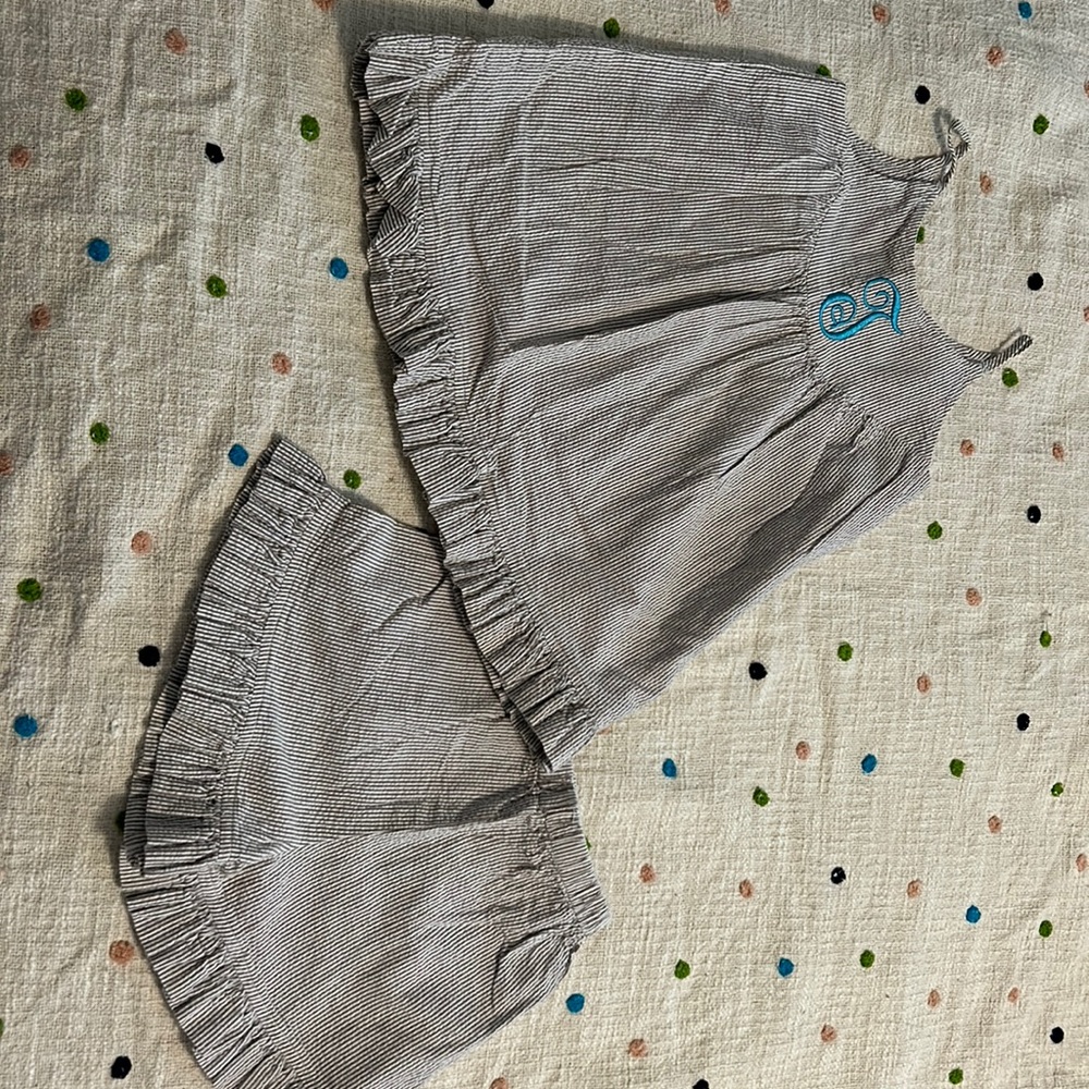 Gently worn monogrammed T outfit